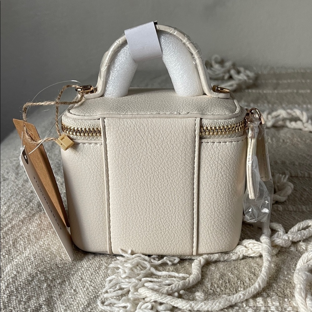 Anthropologie Mini Top Handle Box Clutch. NWT - Picture 2 of 4